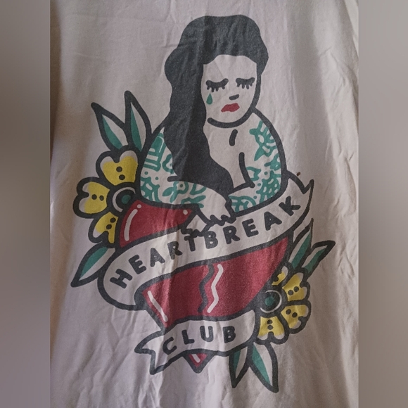 American Apparel HEARTBREAK CLUB T-Shirt// Sz. MEDIUM - Picture 3 of 4
